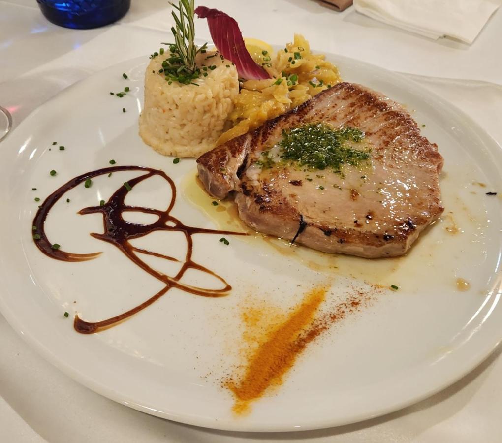 Logis Hotel Restaurant Les Charmettes 아르젤레쉬르메르 외부 사진