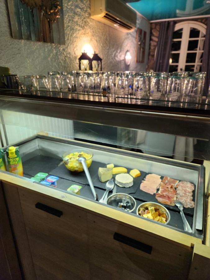 Logis Hotel Restaurant Les Charmettes 아르젤레쉬르메르 외부 사진