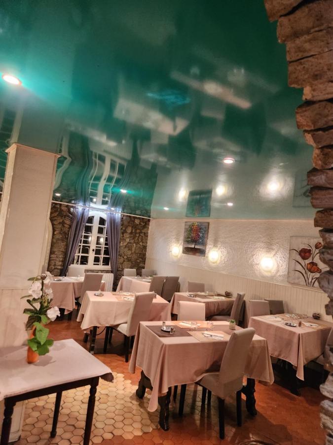 Logis Hotel Restaurant Les Charmettes 아르젤레쉬르메르 외부 사진