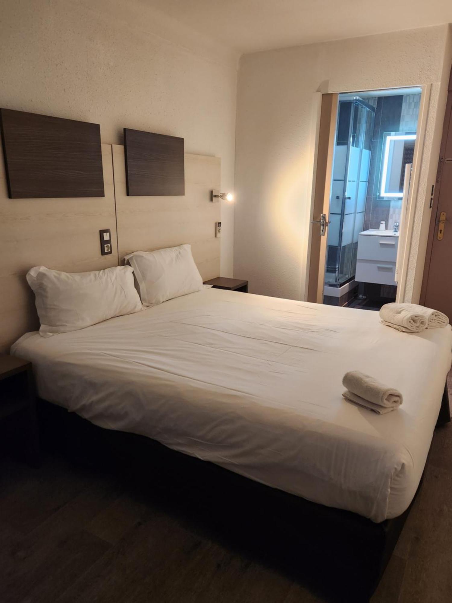 Logis Hotel Restaurant Les Charmettes 아르젤레쉬르메르 외부 사진