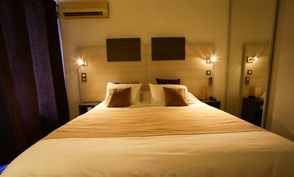 Logis Hotel Restaurant Les Charmettes 아르젤레쉬르메르 외부 사진
